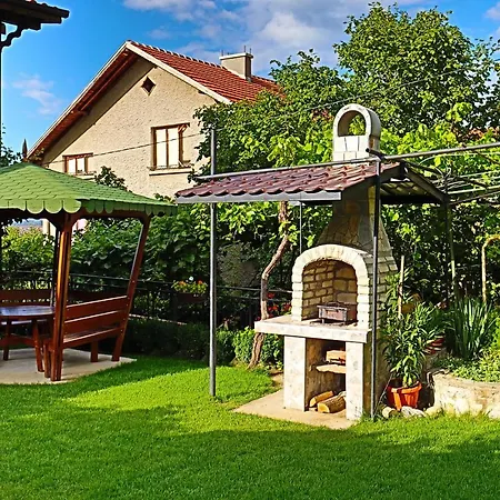 House - попниколови