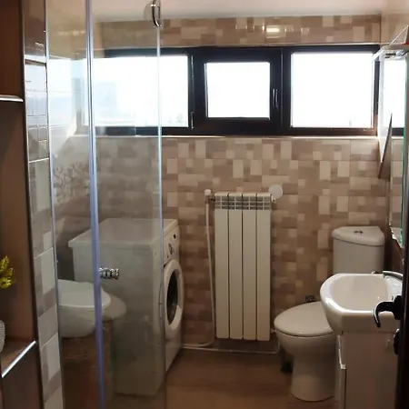 Guest house House - попниколови