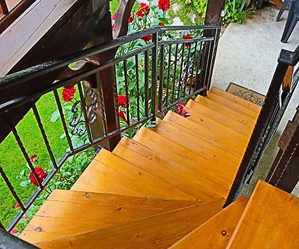 House - попниколови *