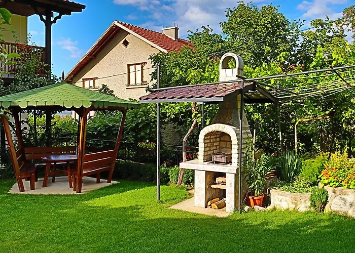 House - попниколови