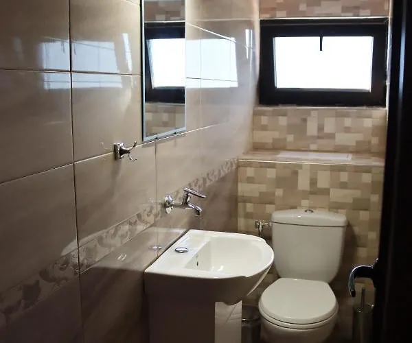 House - попниколови *