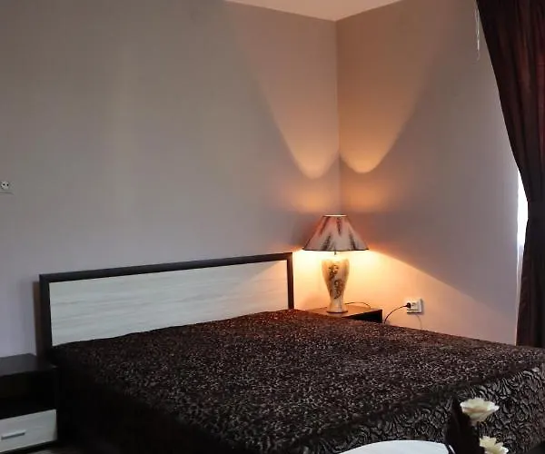 House - попниколови Penzion *